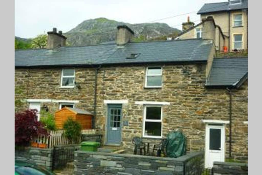 Moelwyn Cottage Blaenau Ffestiniog Exterior photo